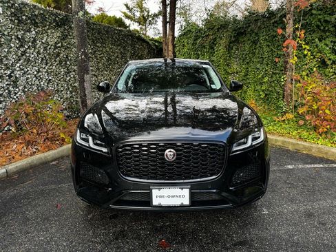 Used 2022 Jaguar F-PACE S image 2