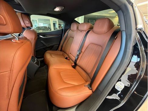 Used 2019 Maserati Ghibli RWD image 31