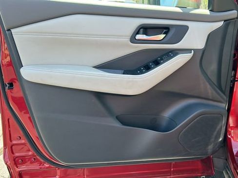 Certified 2023 Nissan Rogue SV w/ SV Premium B Package AWD/4WD image 9