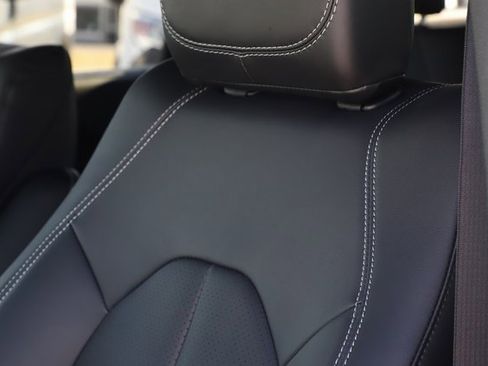 New 2026 Chrysler Pacifica Select image 15