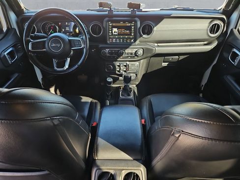 Used 2021 Jeep Wrangler Unlimited Sahara w/ Cold Weather Group image 10