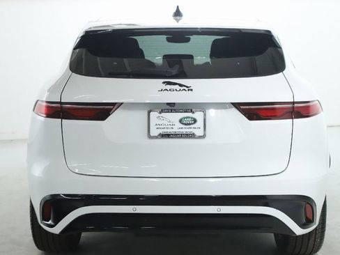 Used 2025 Jaguar F-PACE R-Dynamic S image 7