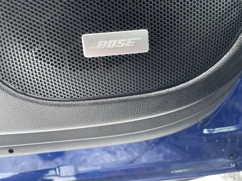 Certified 2023 GMC Acadia SLT w/ Elevation Edition image 22