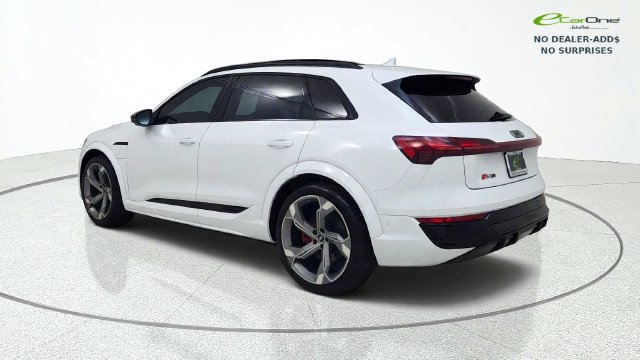 Used 2024 Audi Q8 e-tron Premium AWD/4WD image 6