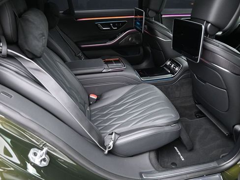 Used 2025 Mercedes-Benz S 63 AMG S image 25