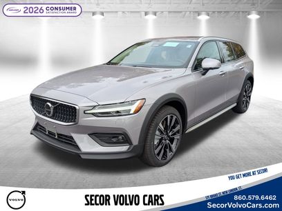 New 2026 Volvo V60 B5 Cross Country Ultra w/ Protection Package Premier