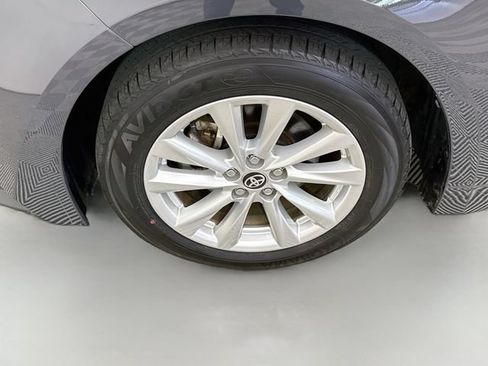 Used 2025 Toyota Corolla LE w/ LE Premium Package FWD image 29