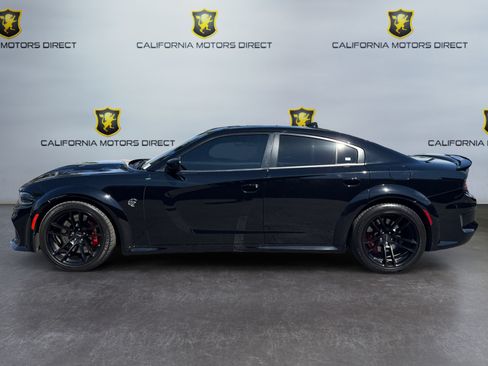 Used 2022 Dodge Charger SRT Hellcat w/ Harman/Kardon Audio Group RWD image 2