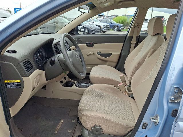 Used 2011 Hyundai Accent GLS FWD image 13