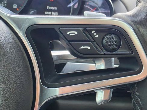 Used 2017 Porsche Cayenne Platinum Edition AWD/4WD image 28