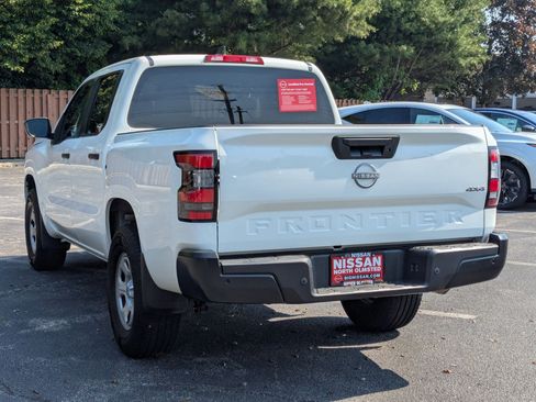 Certified 2024 Nissan Frontier S w/ Technology Package image 7