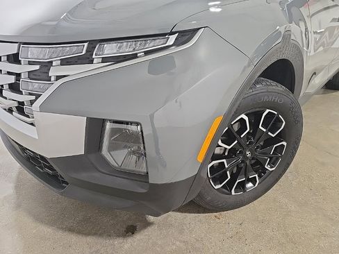 Used 2023 Hyundai Santa Cruz SEL Premium image 10