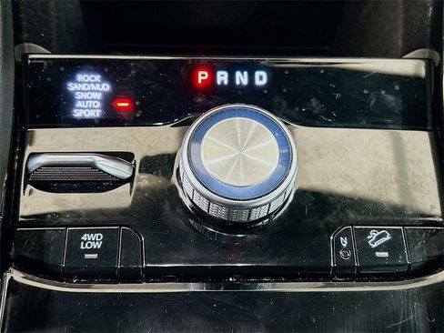 Used 2021 Jeep Grand Cherokee L Overland image 15