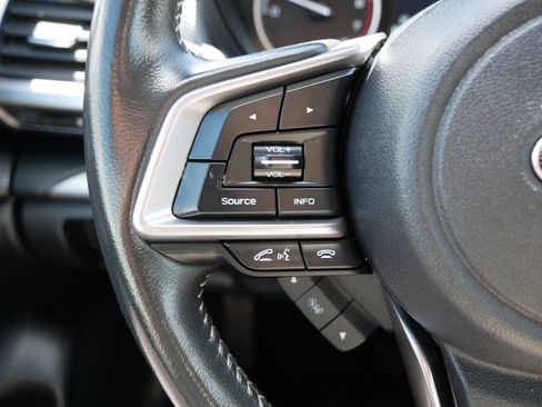 Used 2023 Subaru Forester Premium AWD/4WD image 31