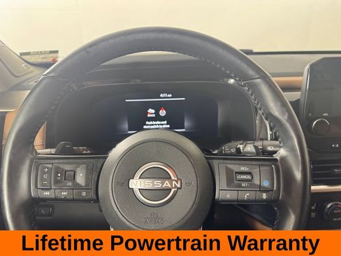 Used 2023 Nissan Pathfinder Platinum FWD image 15