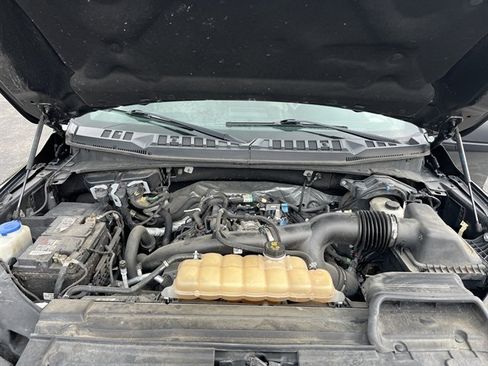 Used 2019 Ford F150 XLT w/ Equipment Group 302A Luxury AWD/4WD image 15