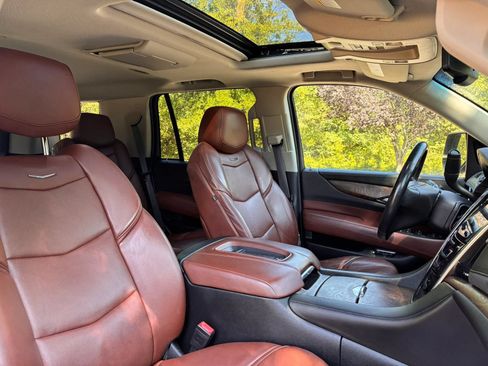 Used 2015 Cadillac Escalade Premium AWD/4WD image 47