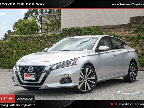 Used 2021 Nissan Altima 2.5 Platinum AWD/4WD image 1