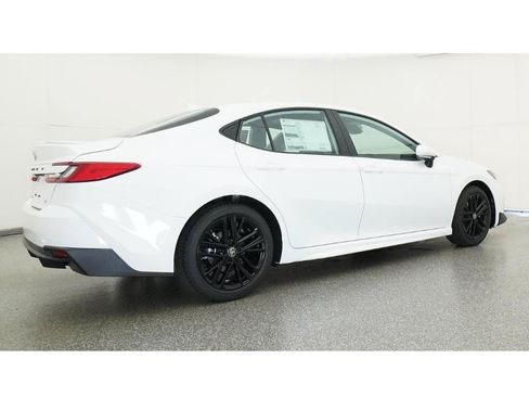 New 2026 Toyota Camry SE FWD image 25