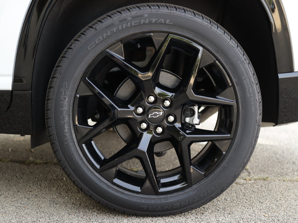 New 2026 Chevrolet Traverse RS w/ LPO, Floor Liner Package AWD/4WD image 46