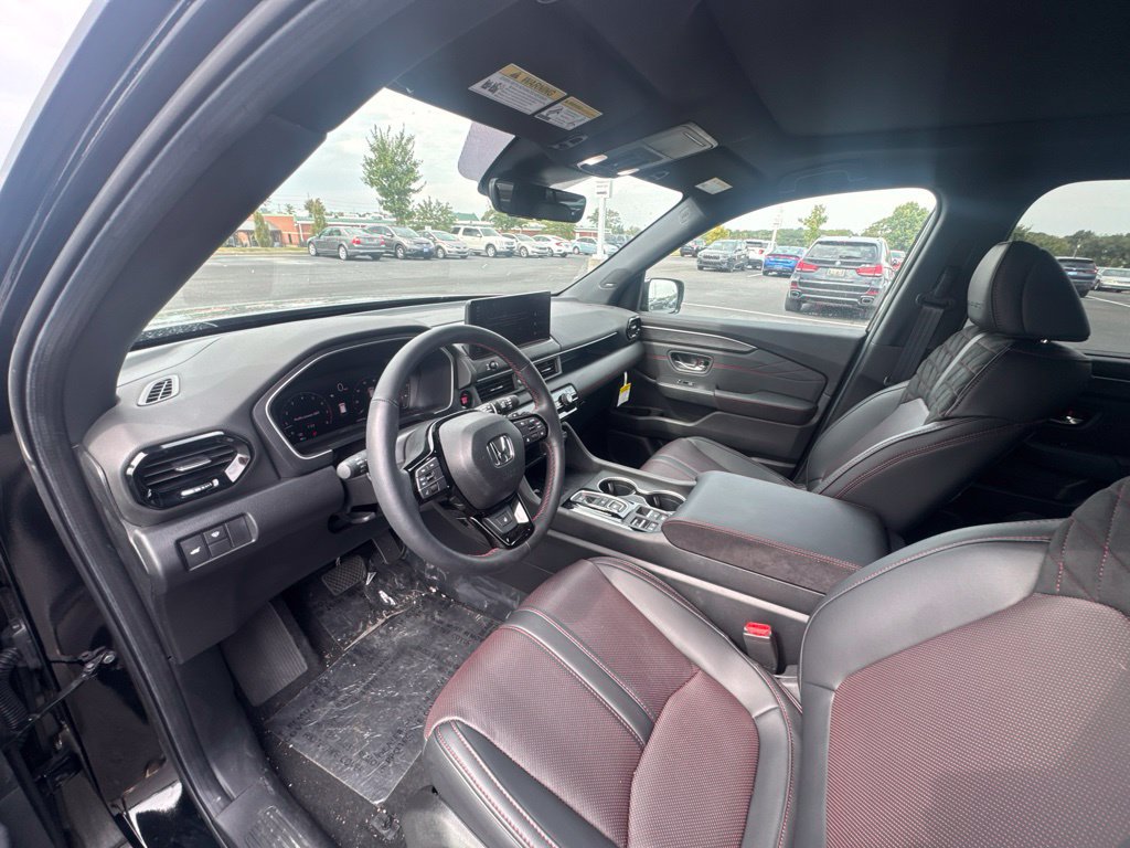 Used 2026 Honda Pilot Black Edition image 22
