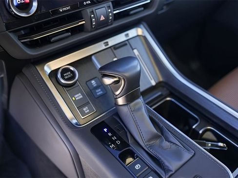 Used 2024 Lexus GX 550 image 20