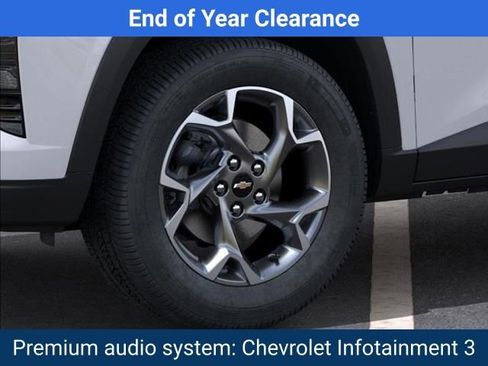 New 2025 Chevrolet Trax LT w/ Driver Confidence Package image 10