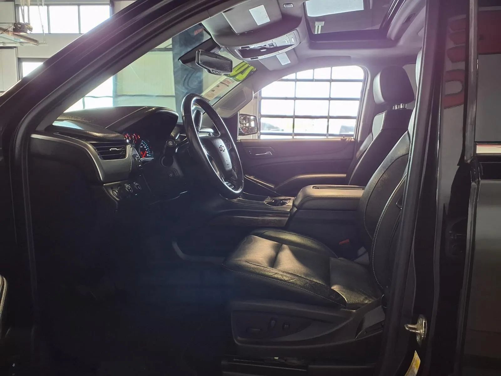Used 2020 Chevrolet Suburban LT AWD/4WD image 20