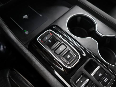 Used 2023 Honda Pilot Touring image 25