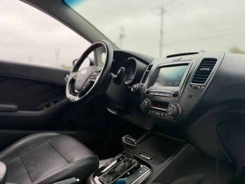Used 2018 Kia Forte EX FWD image 41
