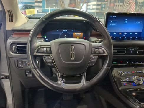 Used 2023 Lincoln Nautilus Reserve w/ Monochromatic Package AWD/4WD image 2