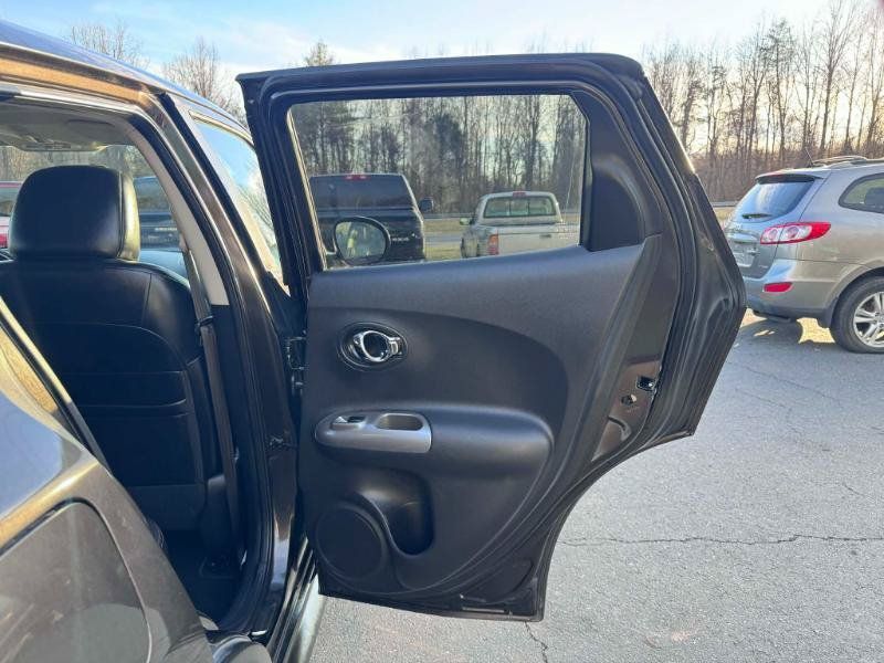 Used 2013 Nissan Juke SL AWD/4WD image 15