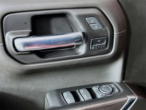 Used 2022 Chevrolet Silverado 1500 LTZ w/ LTZ Premium Package image 9