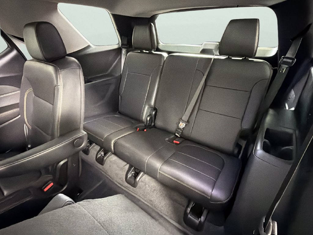 Used 2020 Chevrolet Traverse RS w/ LPO, Floor Liner Package FWD image 27