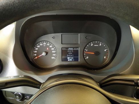 Used 2019 Mercedes-Benz Sprinter 144 image 15