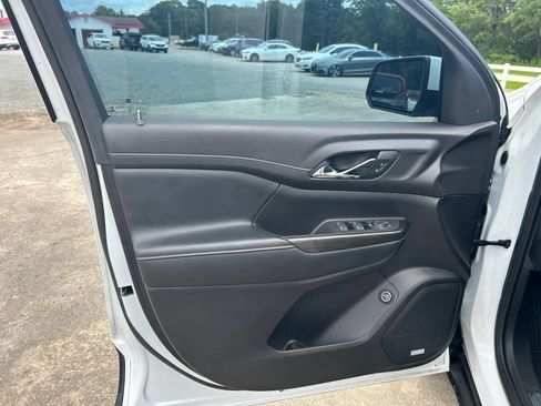 Used 2019 GMC Acadia SLT FWD image 12