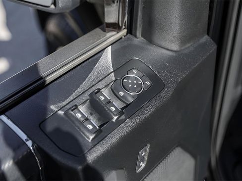 Used 2018 Ford F150 XLT w/ Equipment Group 302A Luxury image 25