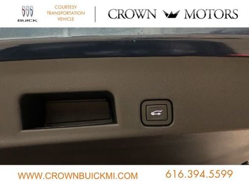 Used 2025 Buick Enclave Preferred w/ LPO, Floor Liner Package image 33
