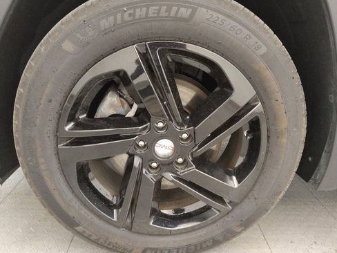 Used 2019 GMC Terrain SLE w/ Driver Convenience Package image 31