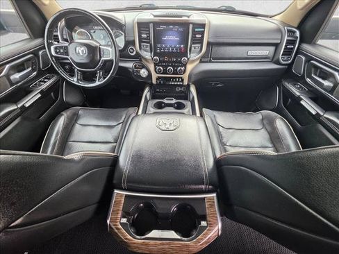 Used 2019 RAM 1500 Laramie AWD/4WD image 12