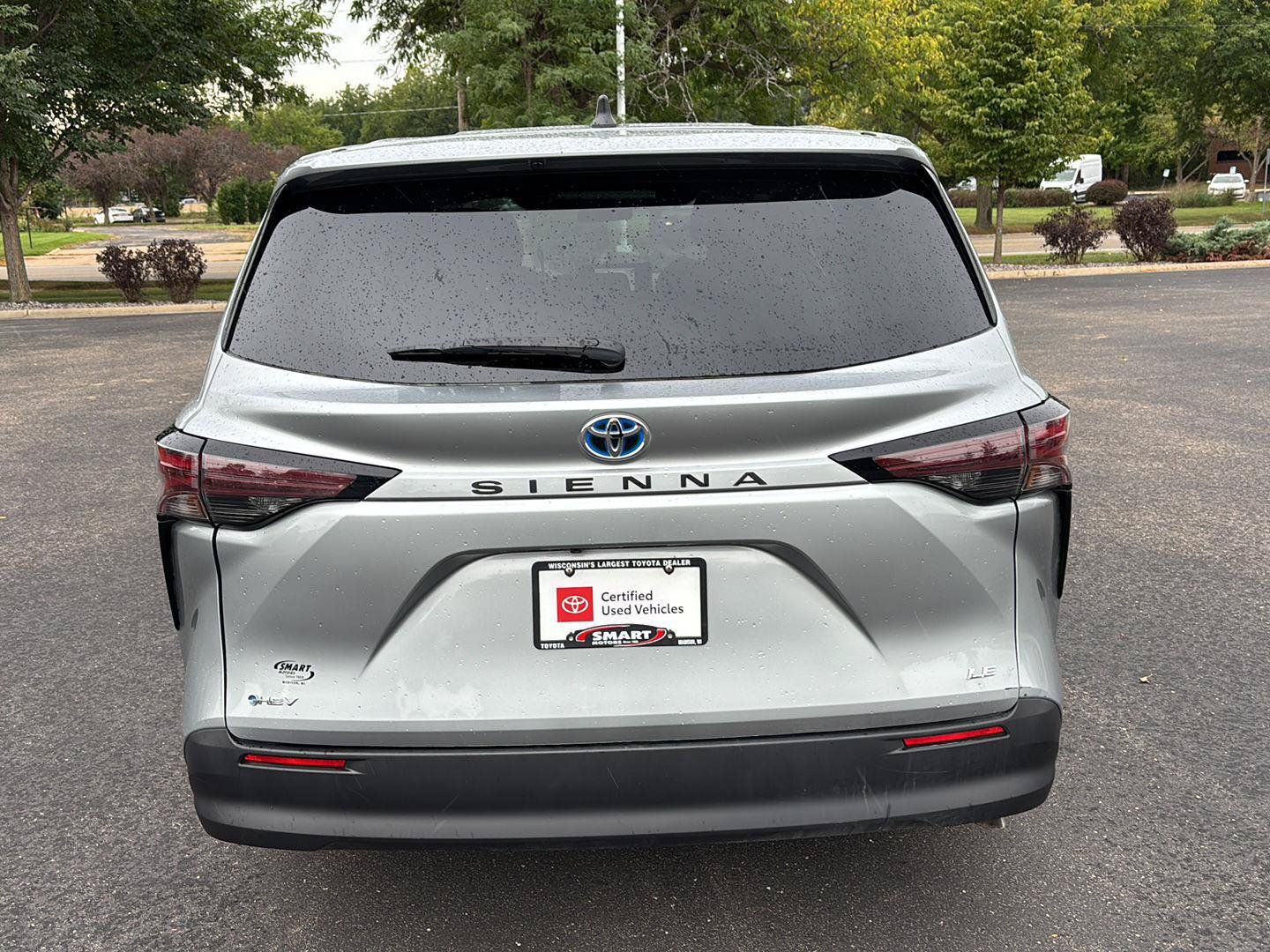 Used 2025 Toyota Sienna LE FWD image 22