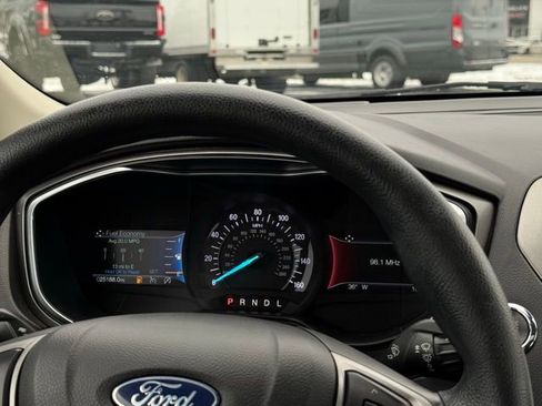 Certified 2020 Ford Fusion SE image 8