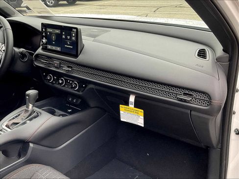 New 2026 Honda HR-V Sport image 10