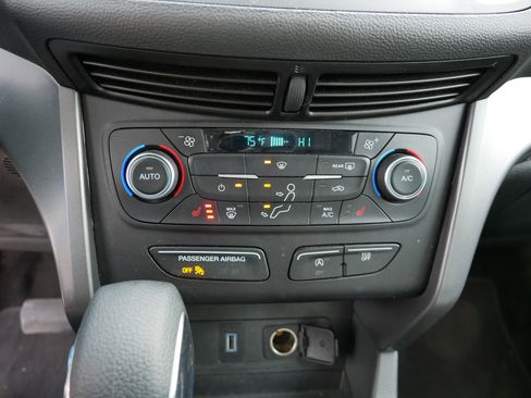 Used 2015 Ford Transit 250 130 Low Roof image 45