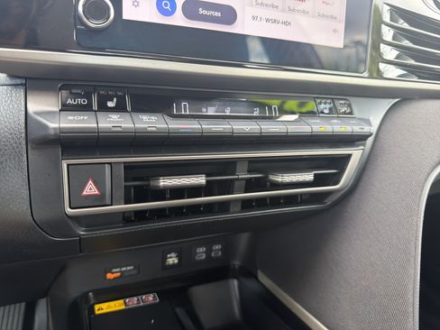 Certified 2025 Toyota Camry LE w/ Convenience Package AWD/4WD image 8