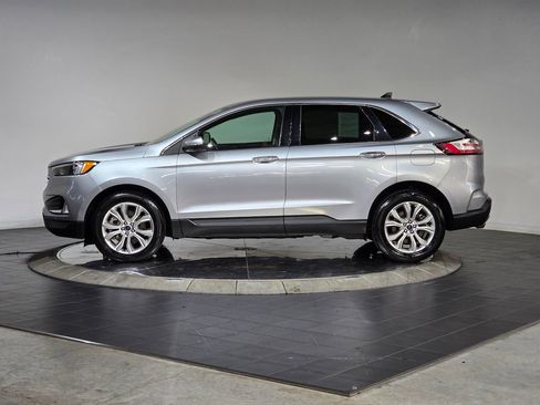 Used 2022 Ford Edge Titanium image 6