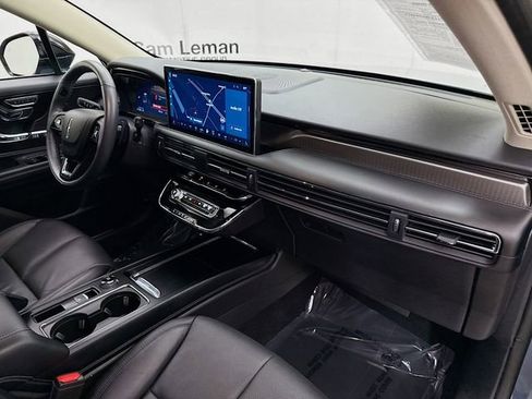 Used 2023 Lincoln Corsair Reserve image 29