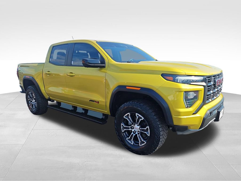 Used 2023 GMC Canyon AT4 w/ Technology Package AWD/4WD image 7