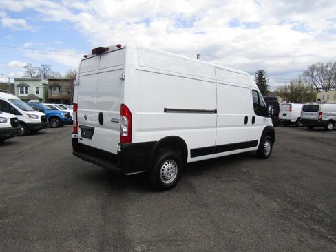 Used 2025 RAM ProMaster 3500 w/ Convenience Group image 7