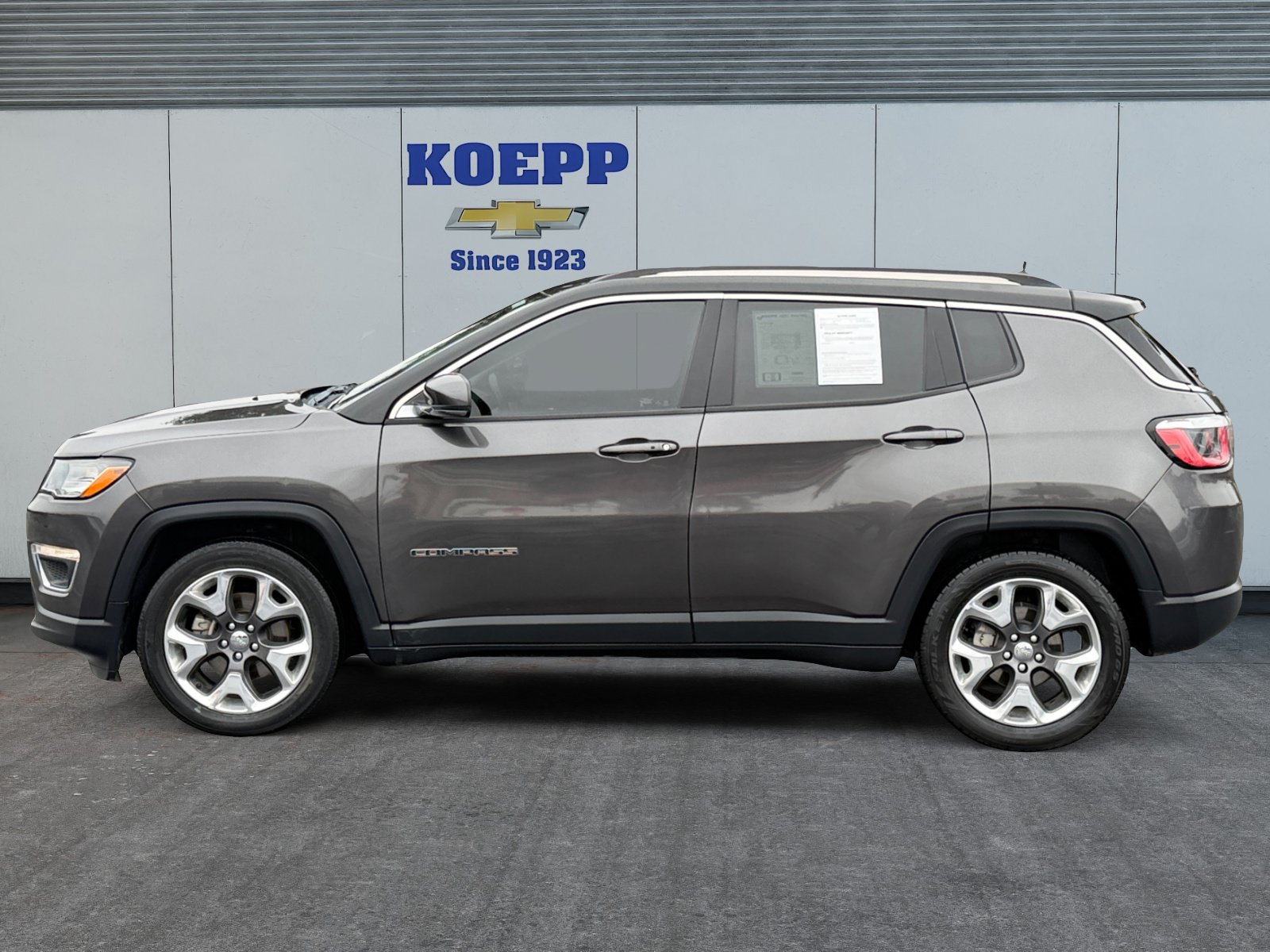 Used 2020 Jeep Compass Limited FWD image 2